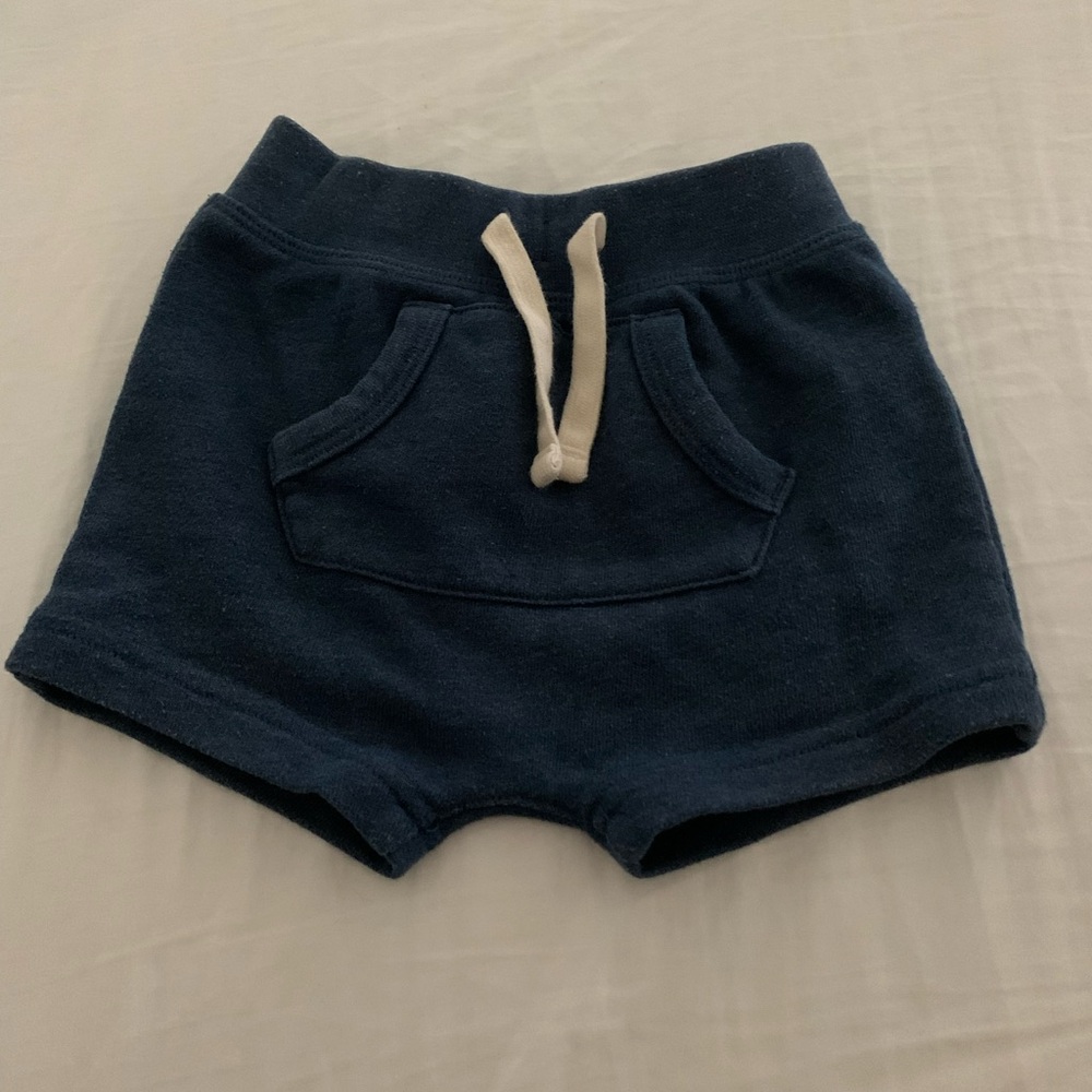Baby GAP 6-12 months Shorts